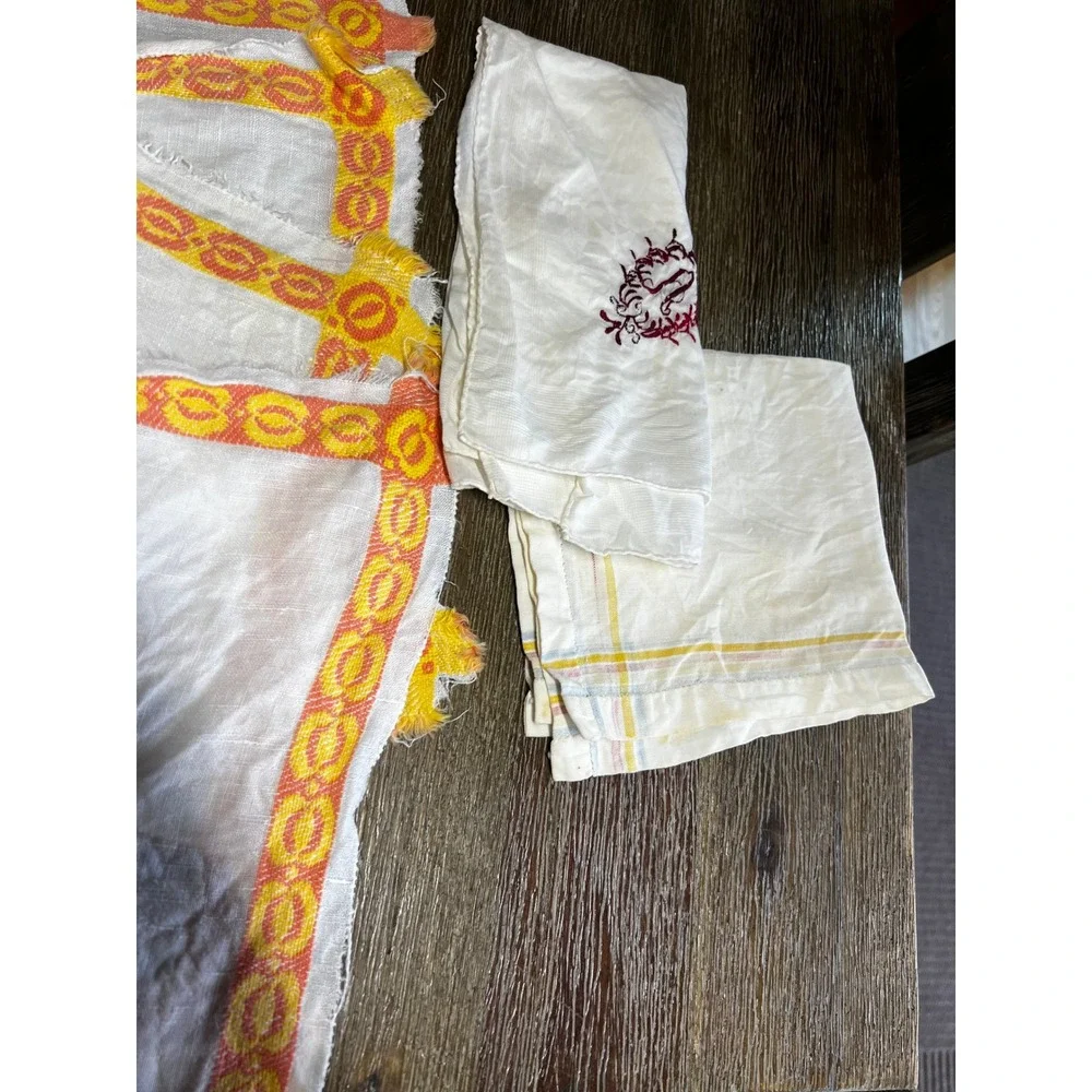 Vintage Linen Lot Cross Stitch Embroidered Napkins Doily Fringed Textiles 10pc